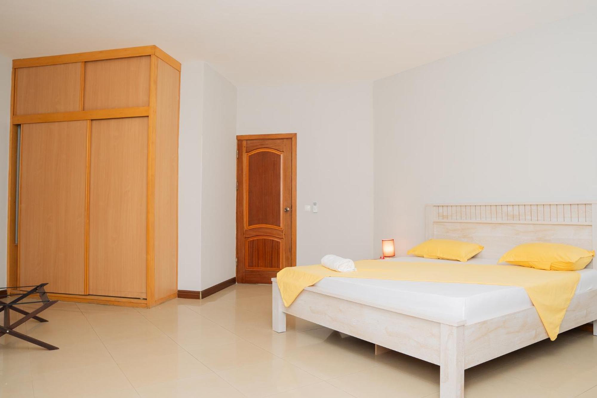 Praia Guest House Exterior photo